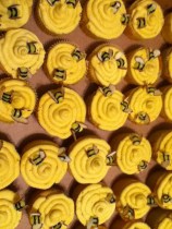 honeybee cupcakes
